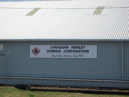 Henley Corp Sign